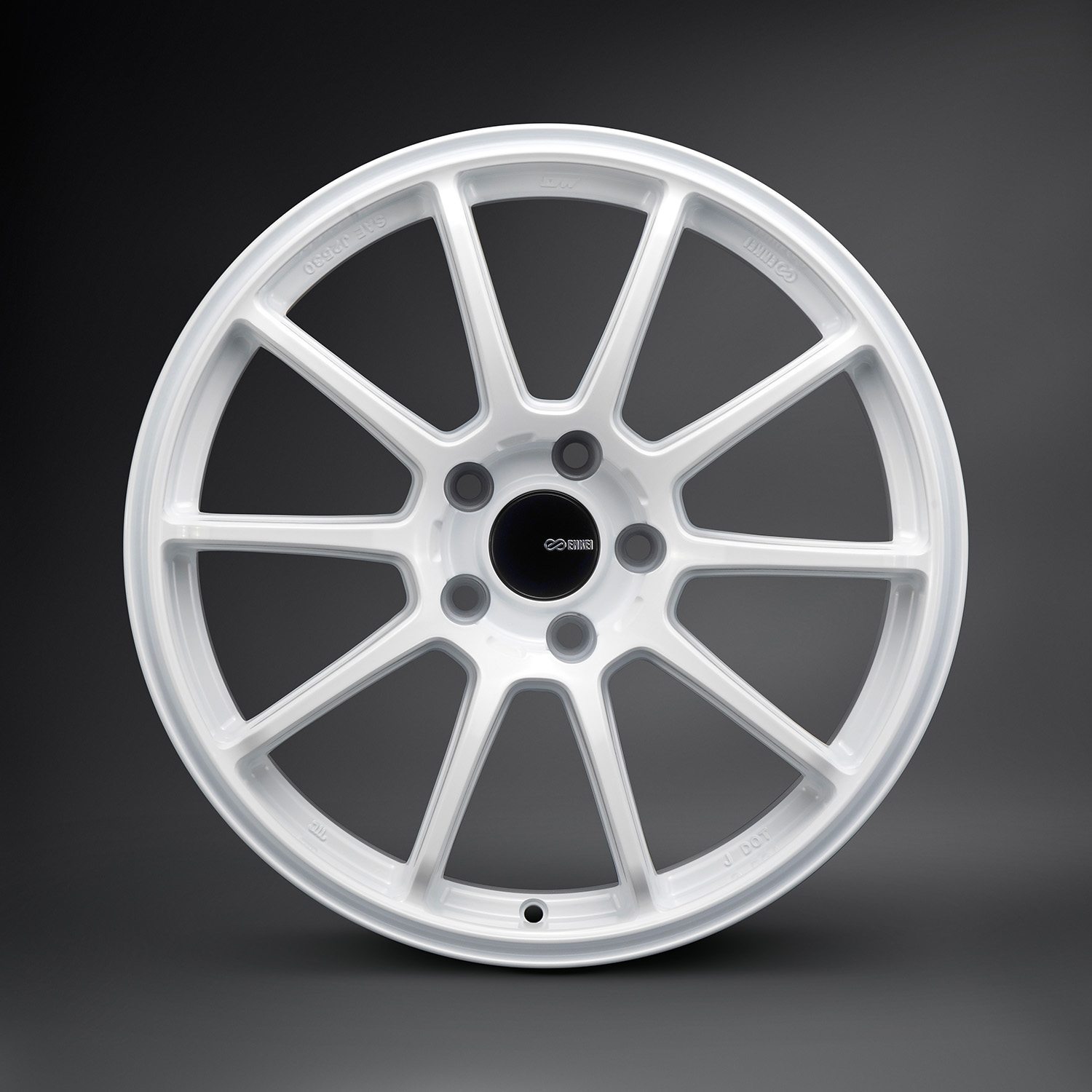 Enkei TRIUMPH 18x9.5 5x114.3 38mm Offset Vanquish White