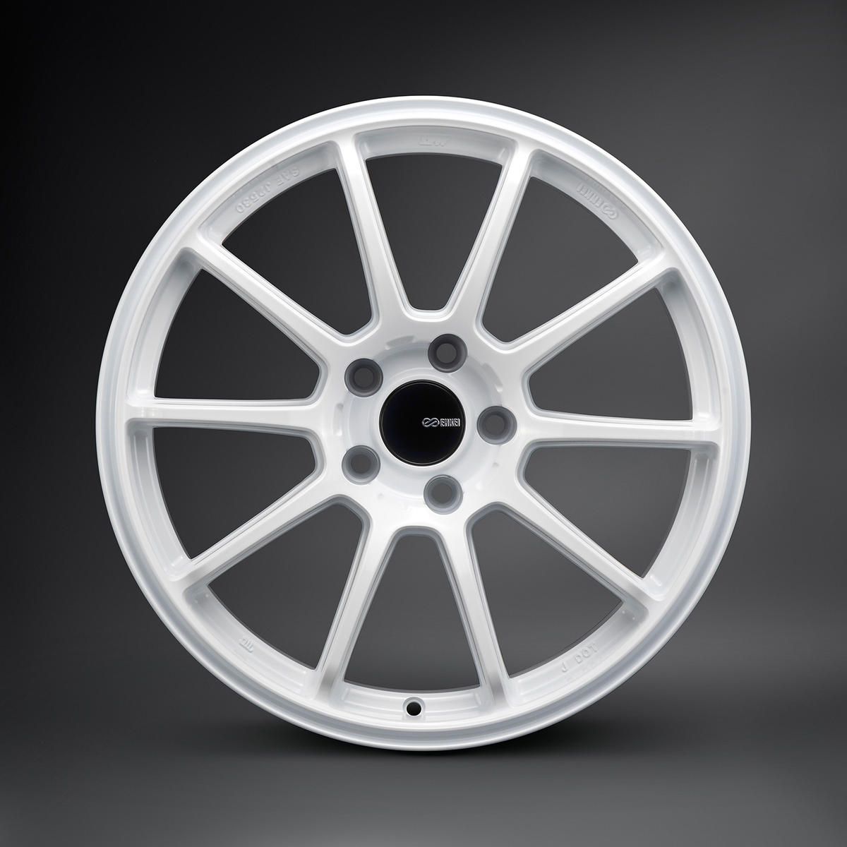 Enkei TRIUMPH 18x9.5 5x114.3 38mm Offset Vanquish White