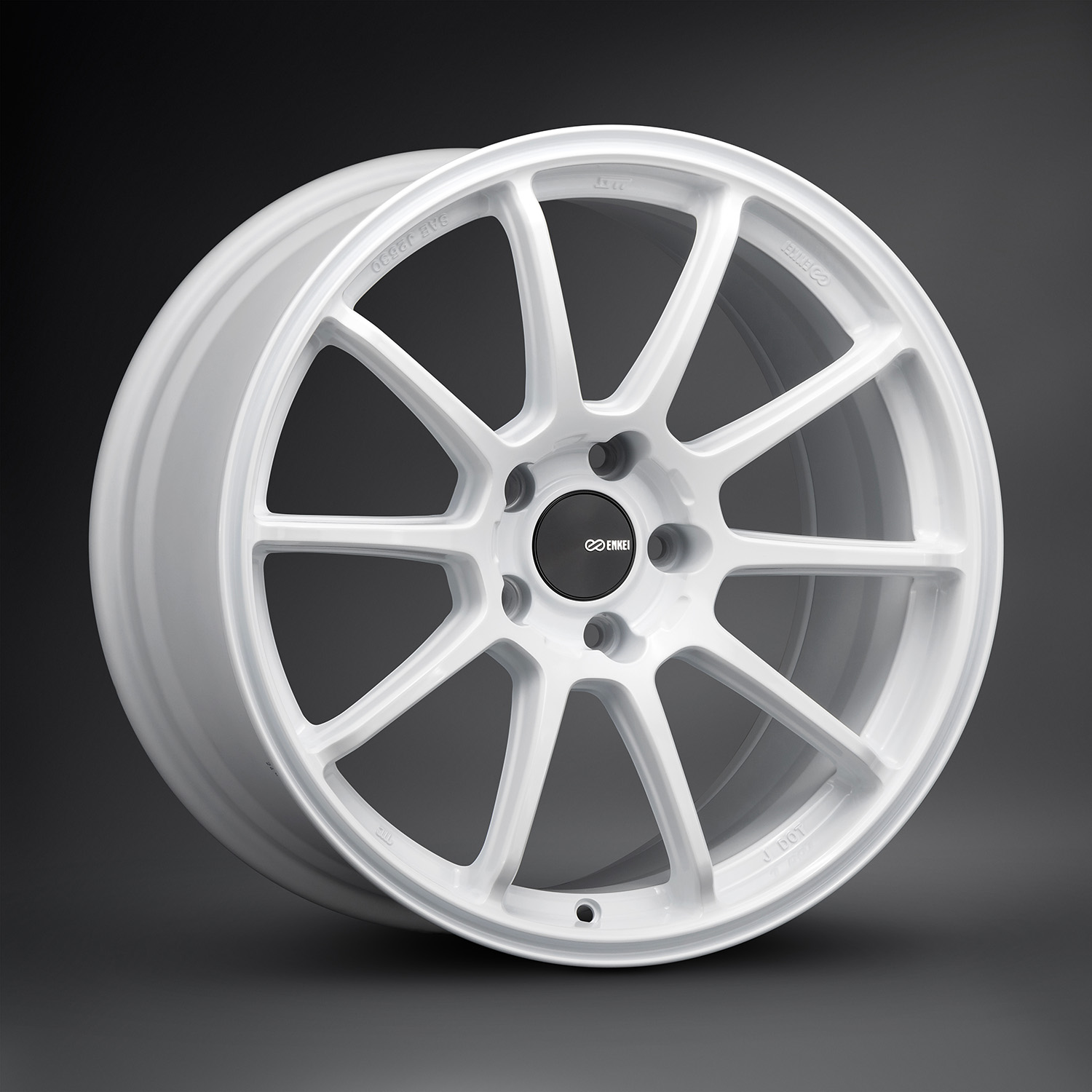 Enkei TRIUMPH 18x9.5 5x114.3 38mm Offset Vanquish White