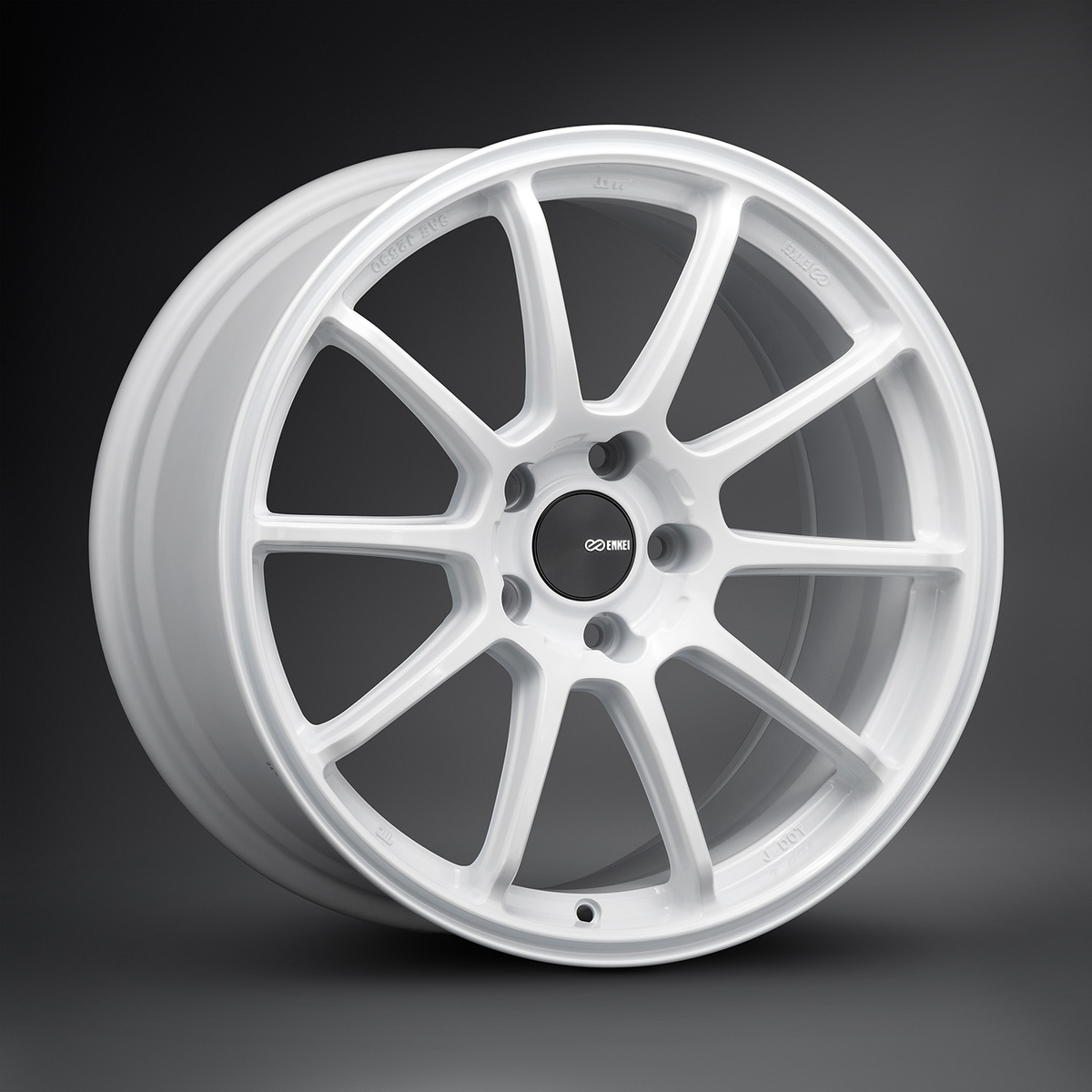 Enkei TRIUMPH 18x9.5 5x114.3 38mm Offset Vanquish White