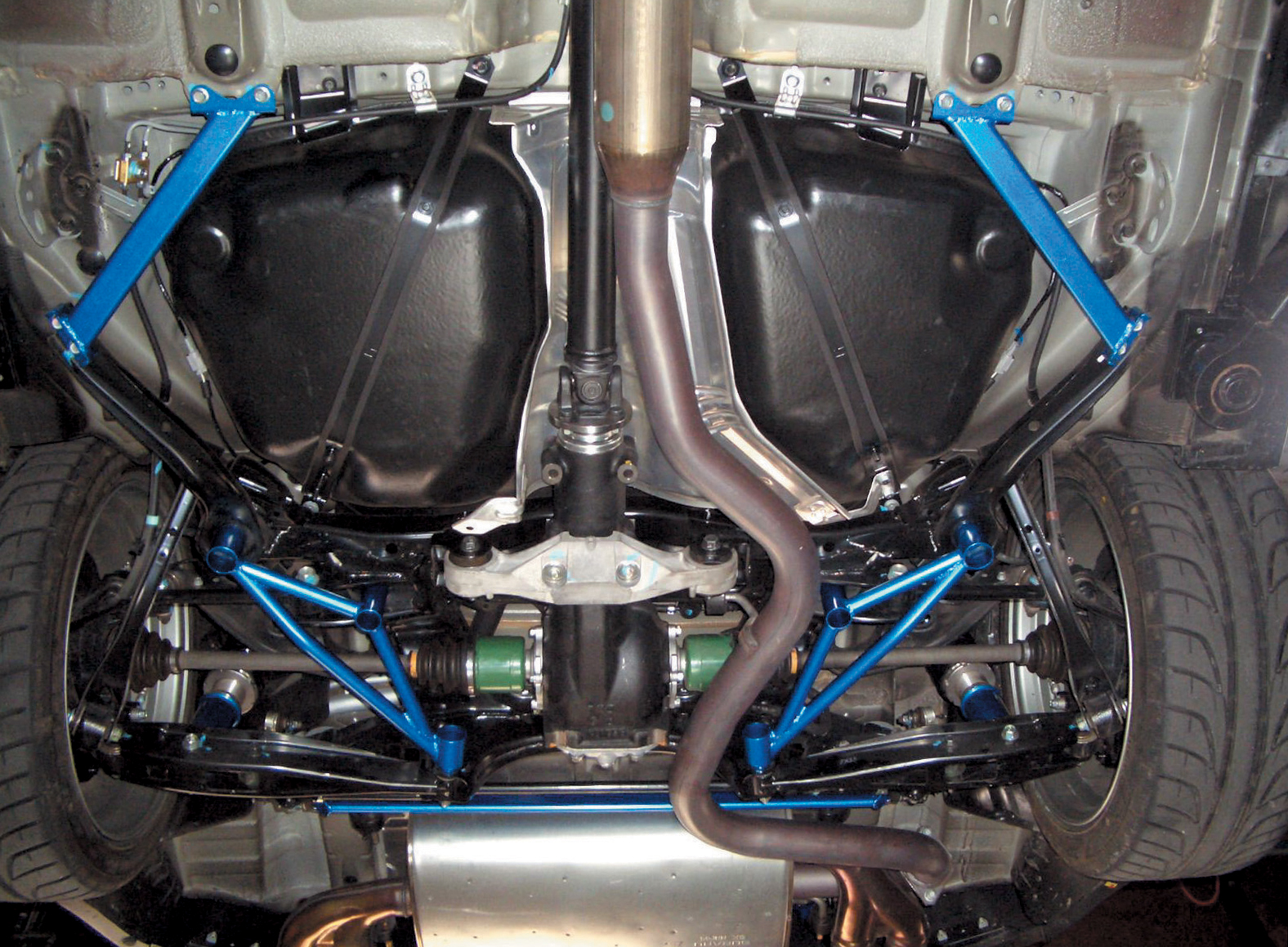 Cusco Power Brace Floor Rear GH8 GRB GVB WRX/STi