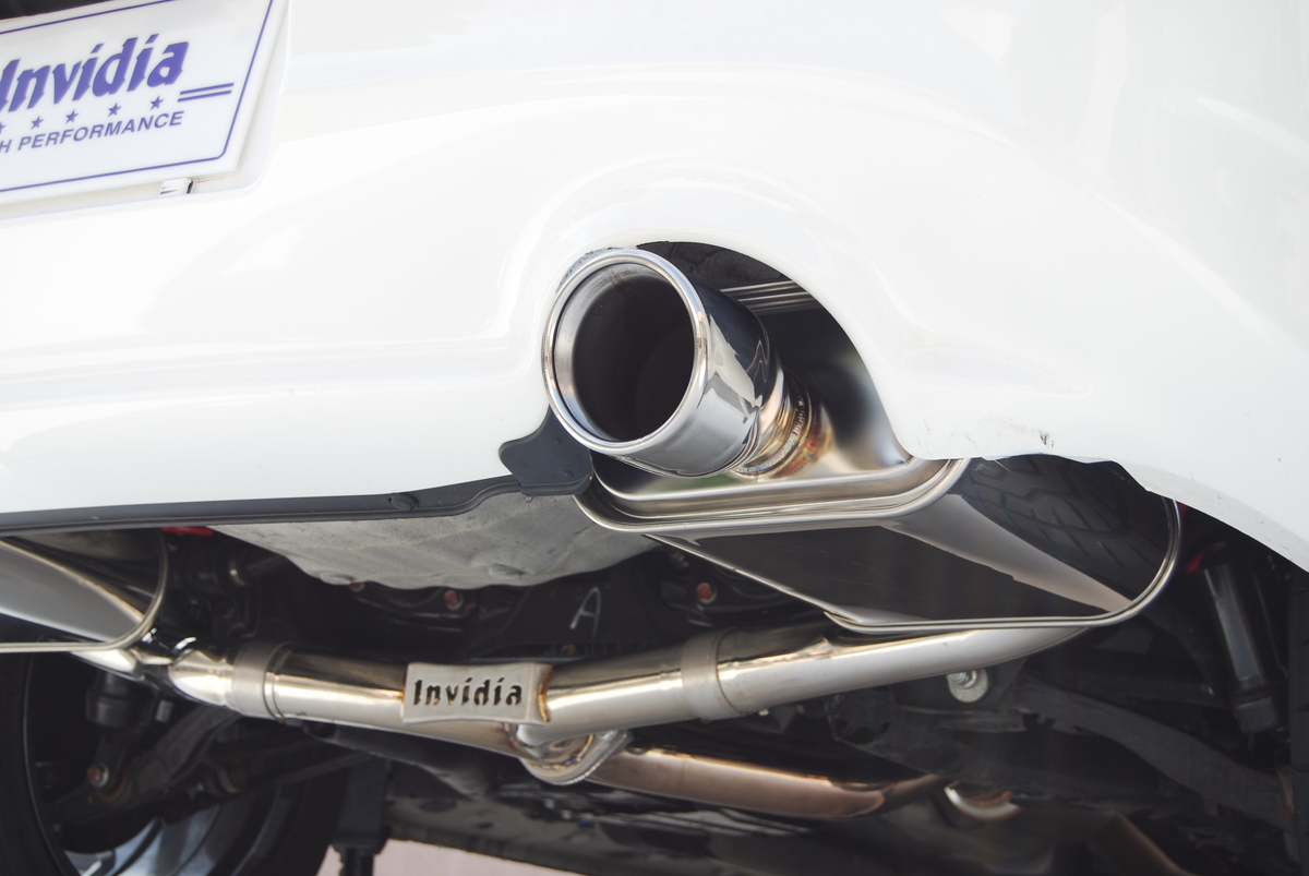 Invidia 00+ S2000 Q300 Dual Tip Cat-back