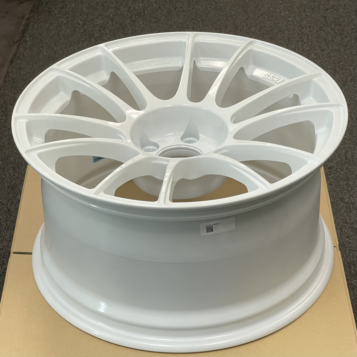 SSR GTX04 18x9.5 5x114.3 40mm Offset White Wheel