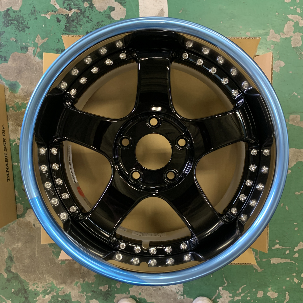 SSR Professor SP1R 17x9.5 -29 MD 5/114.3 Black Wheel