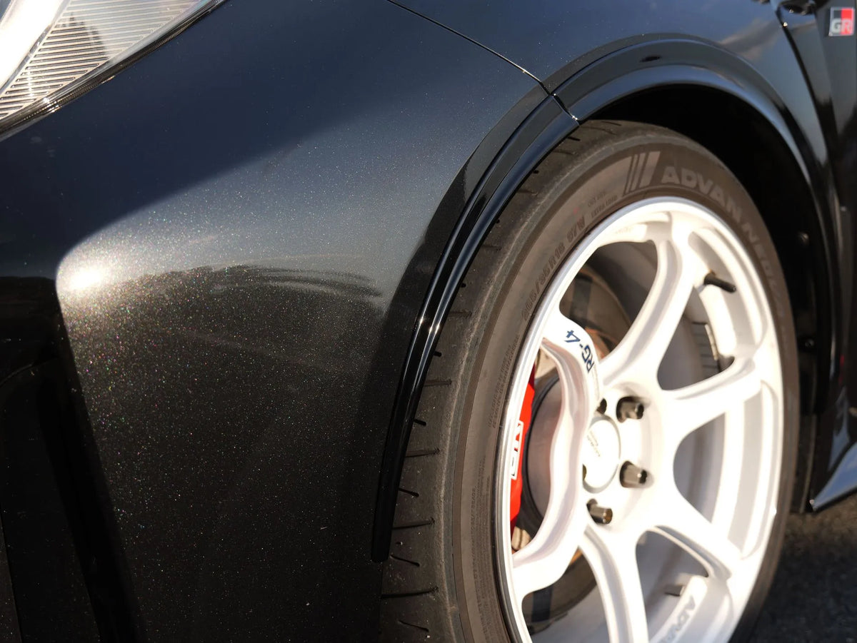 HKS GR COROLLA GZEA14H Fender Molding